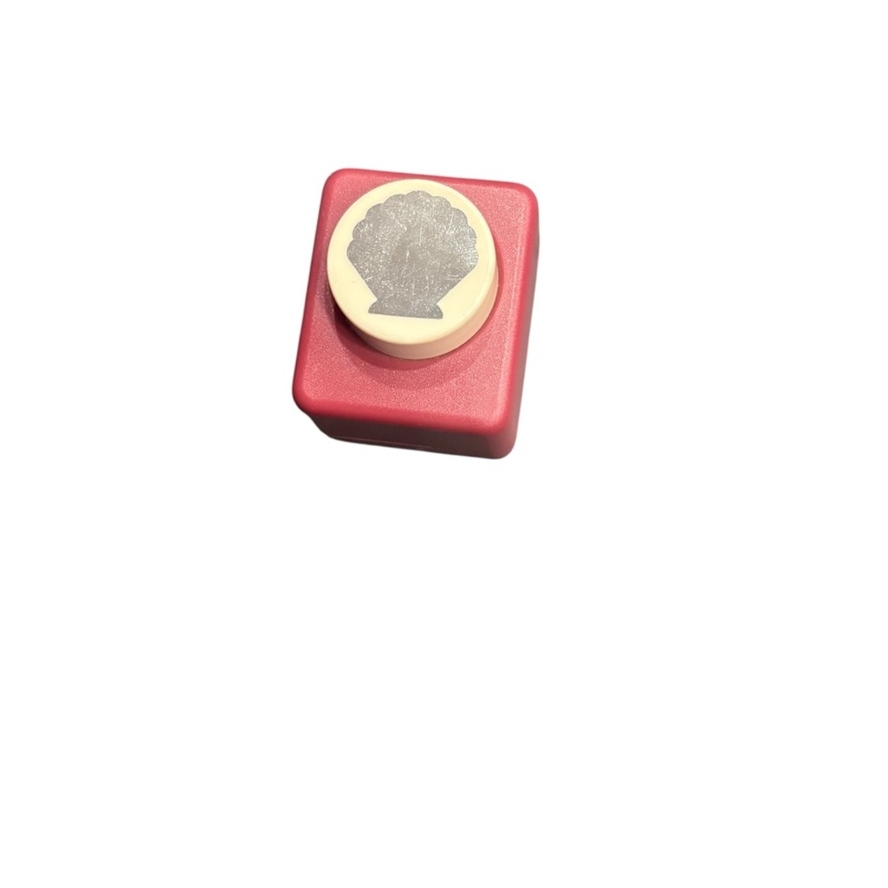 Red and Cream Shell Punch